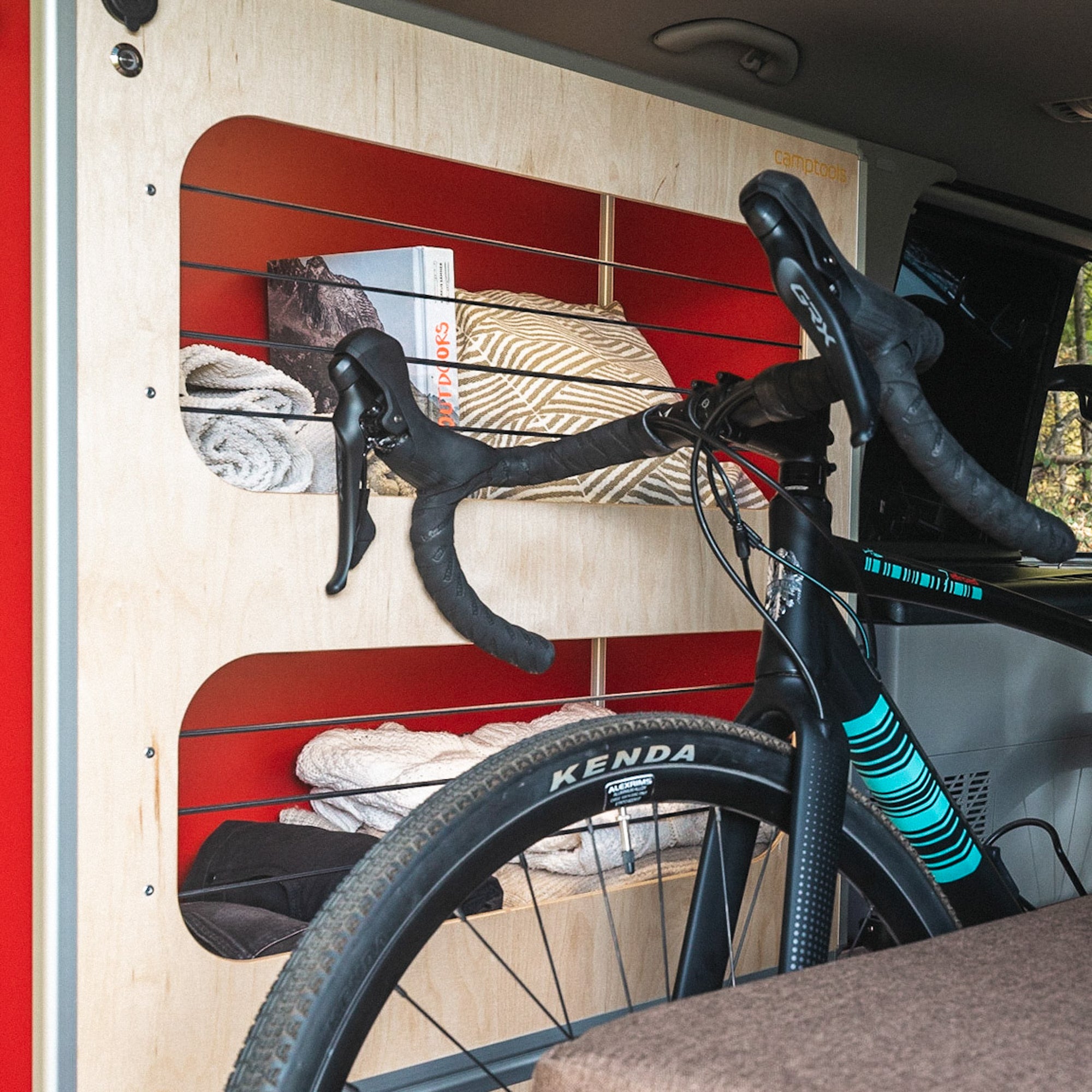 Armoire supérieure arrière CENTERLINE pour VW T6.1