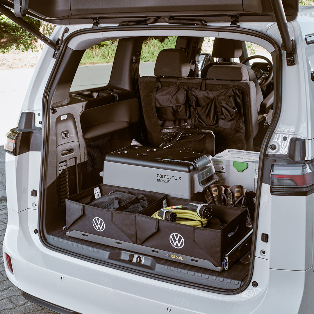 Schwerlastauszug voll bepackt im Id. Buzz