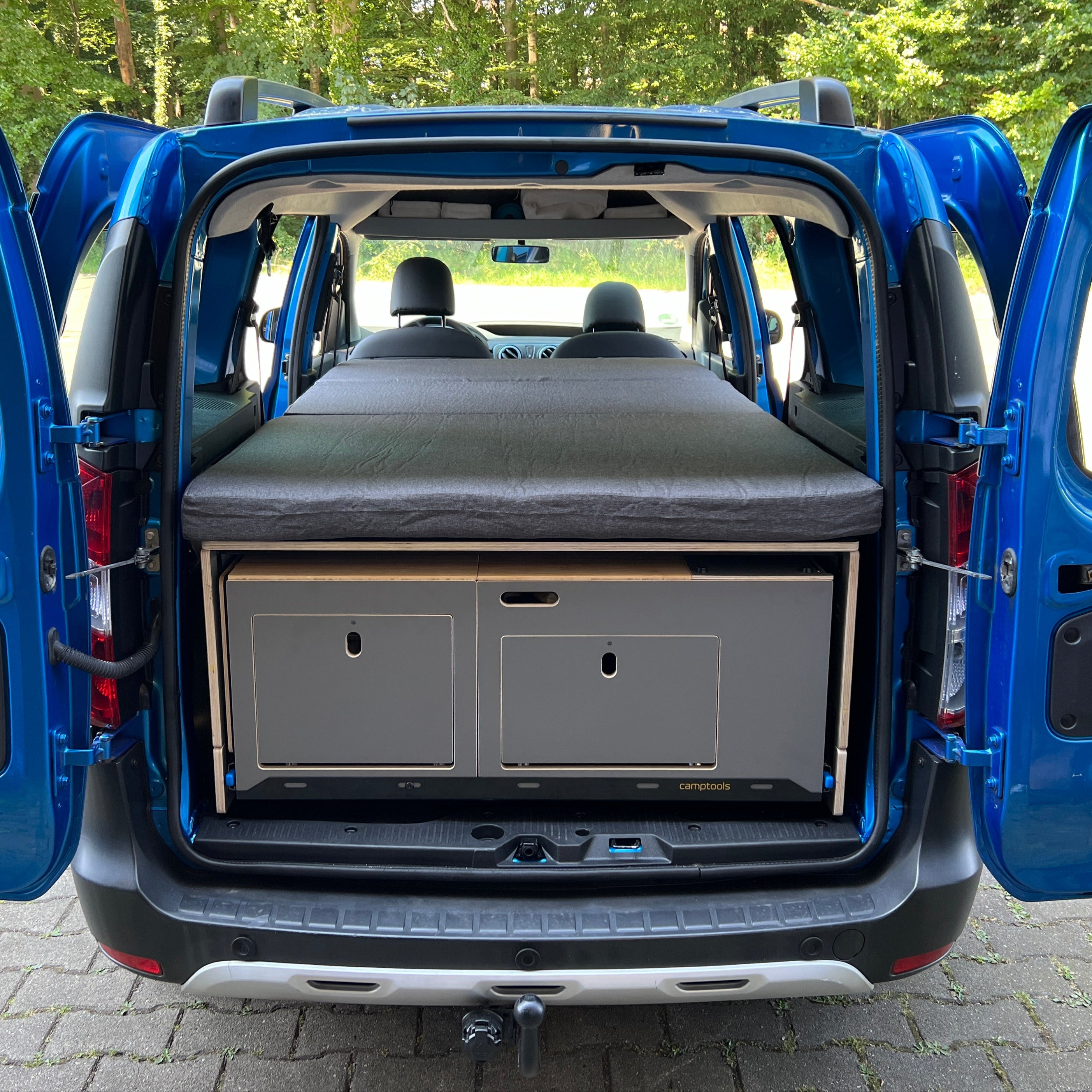 Bett für den Dacia Dokker