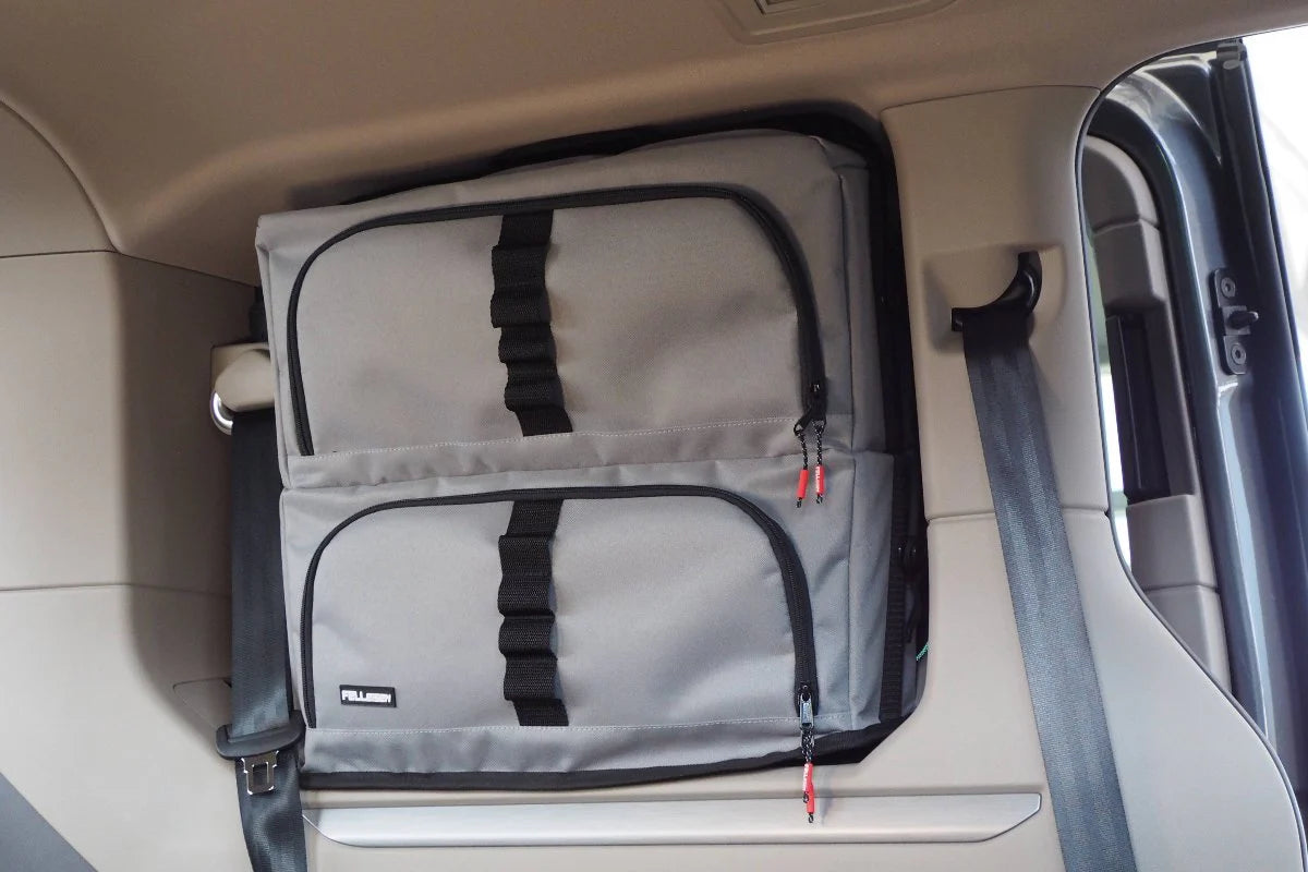 Premium Fenstertaschen für VW T7 Multivan Kompakt (kurzer Radstand L1) – Robust und modular