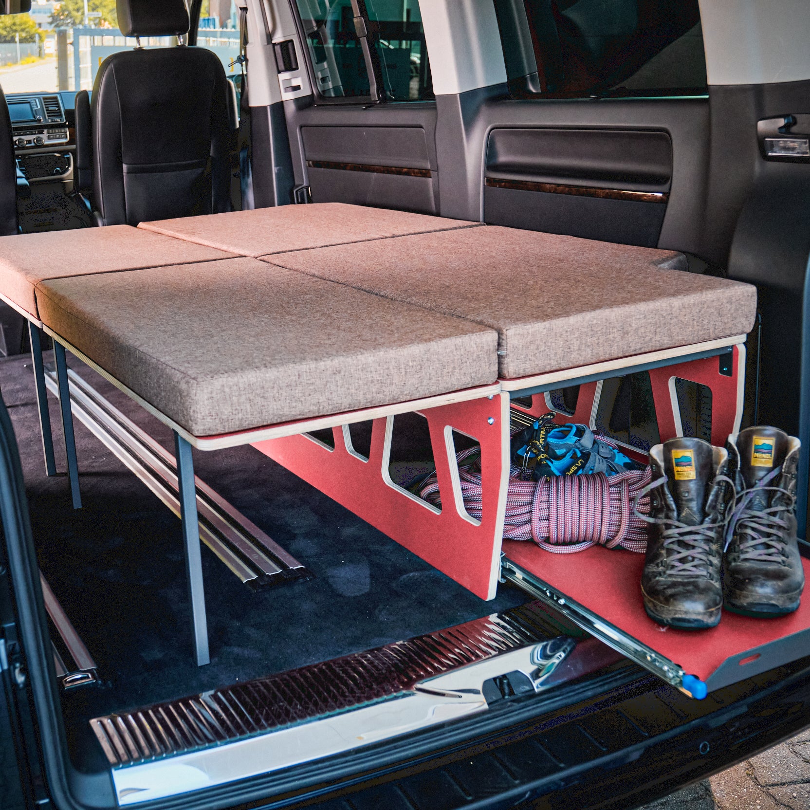 camper bett klappbar SINGLE-DOUBLE Schlafsystem – Flexibles Klappbett für VW, Mercedes, Ford & viele weitere Vans – camptools