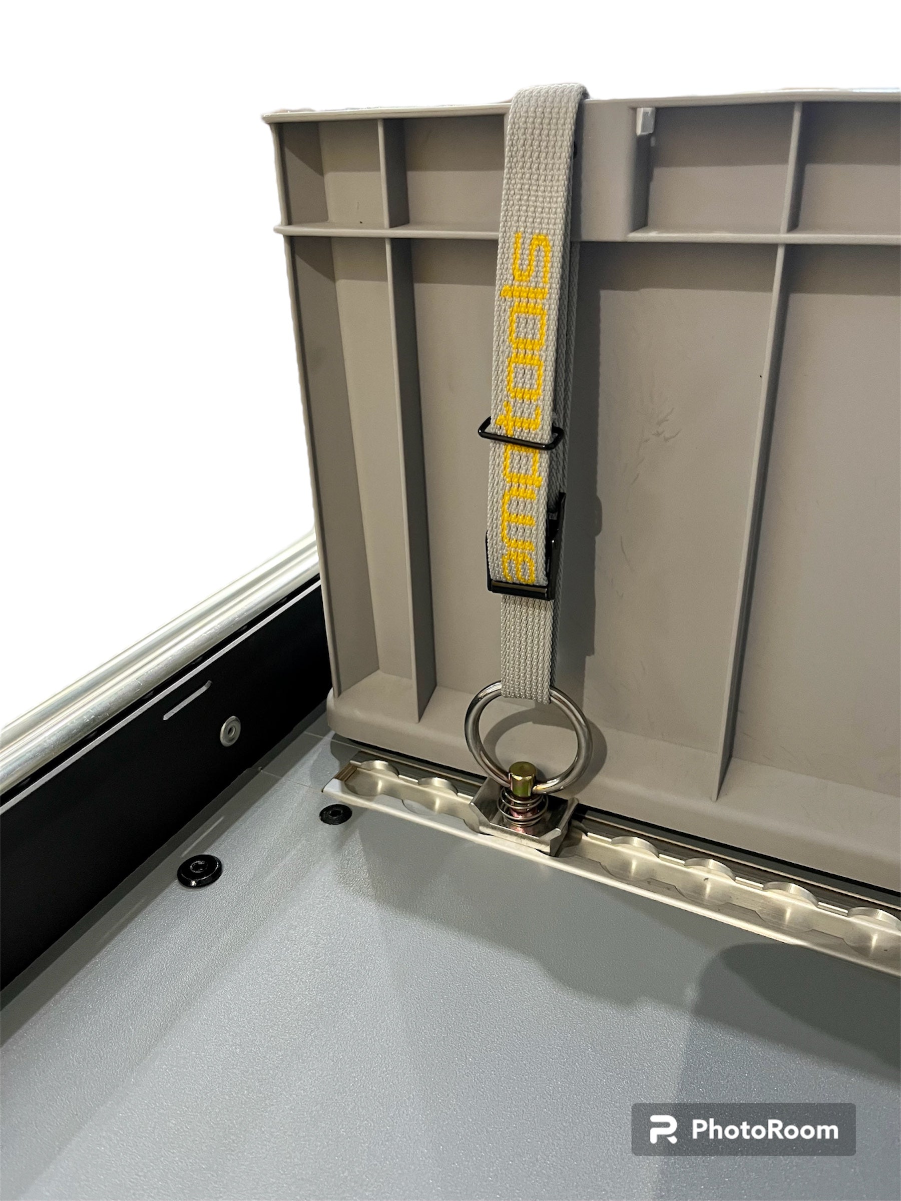 Lastsicherungsset für  Airlineschienen, Euroboxen, Heckauszug